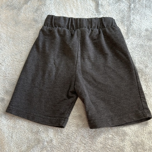 Disney and Carter's - 2 piece  toddler summer set. Size 2T - Picture 7 of 7